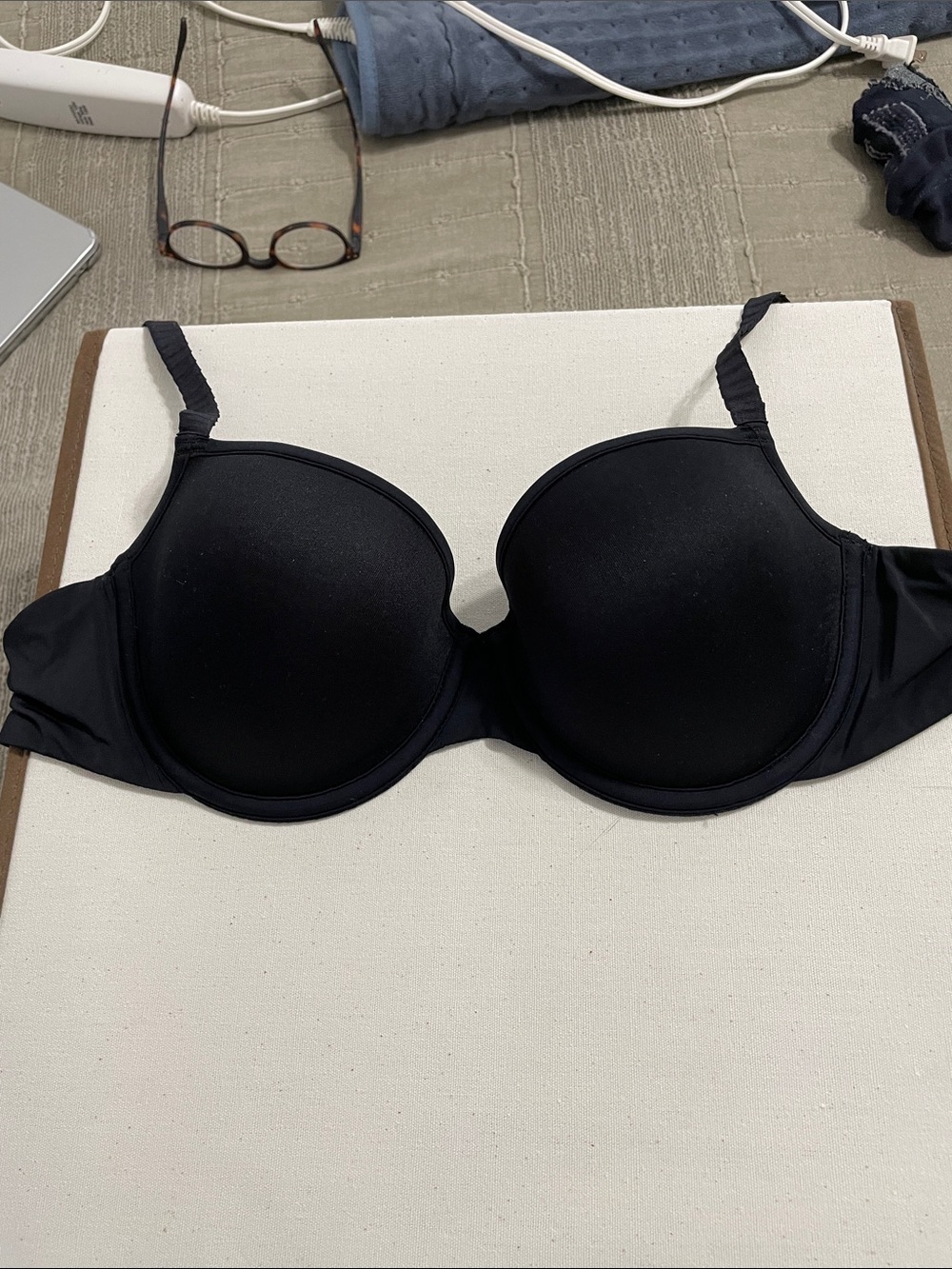 Black T-Shirt Bra - Smooth Underwire Support Size 32C 1/2